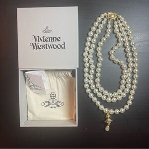 Vivienne Westwood three layers pearl necklace choker